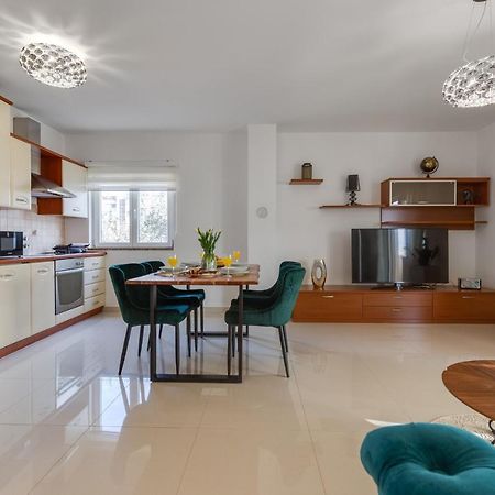 Elegant Two Bedroom Apartment Zadar Eksteriør billede