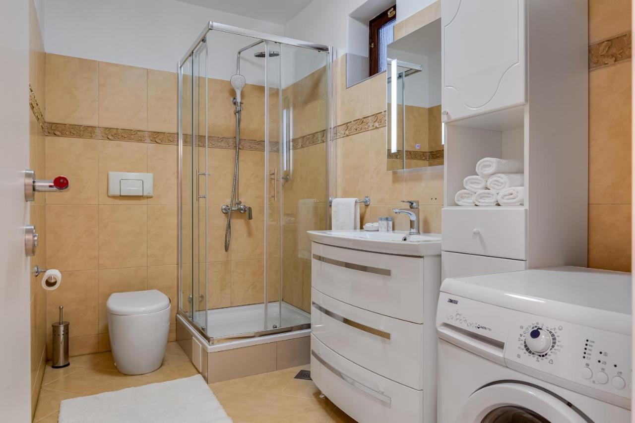 Elegant Two Bedroom Apartment Zadar Eksteriør billede